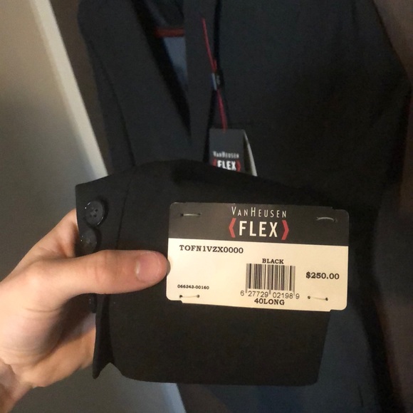 Van Heusen - size 40L - Picture 2 of 3